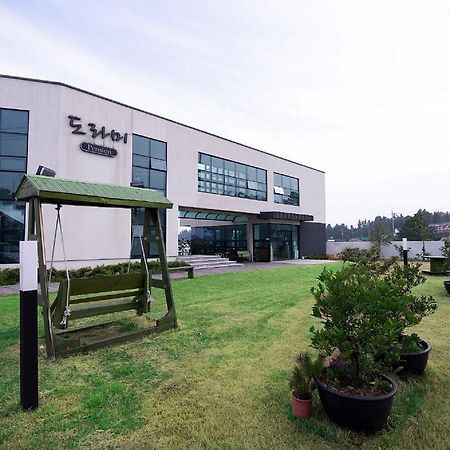 Dorami Pension Seogwipo Bagian luar foto