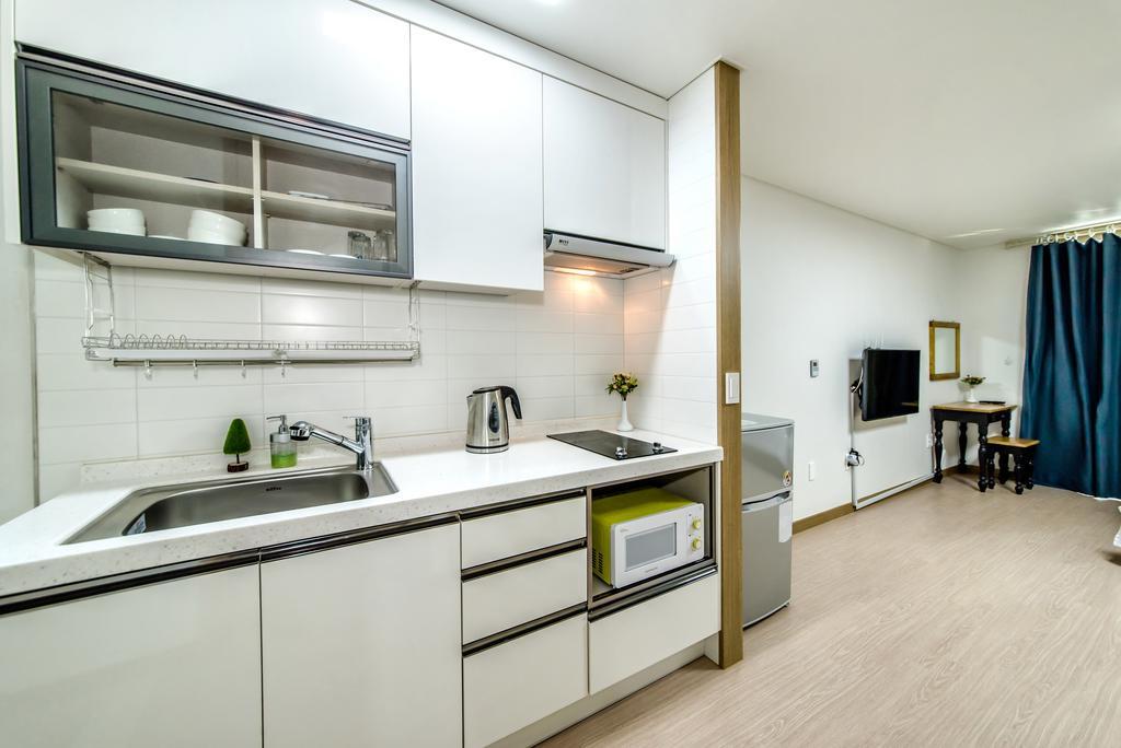 Dorami Pension Seogwipo Bagian luar foto