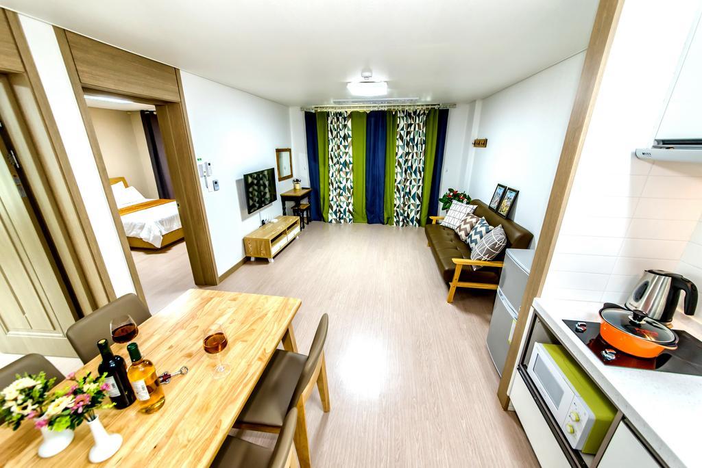 Dorami Pension Seogwipo Bagian luar foto