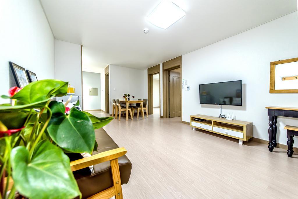 Dorami Pension Seogwipo Bagian luar foto