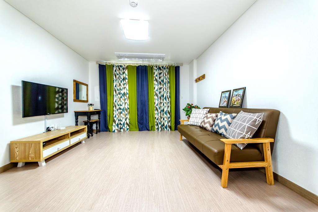 Dorami Pension Seogwipo Bagian luar foto